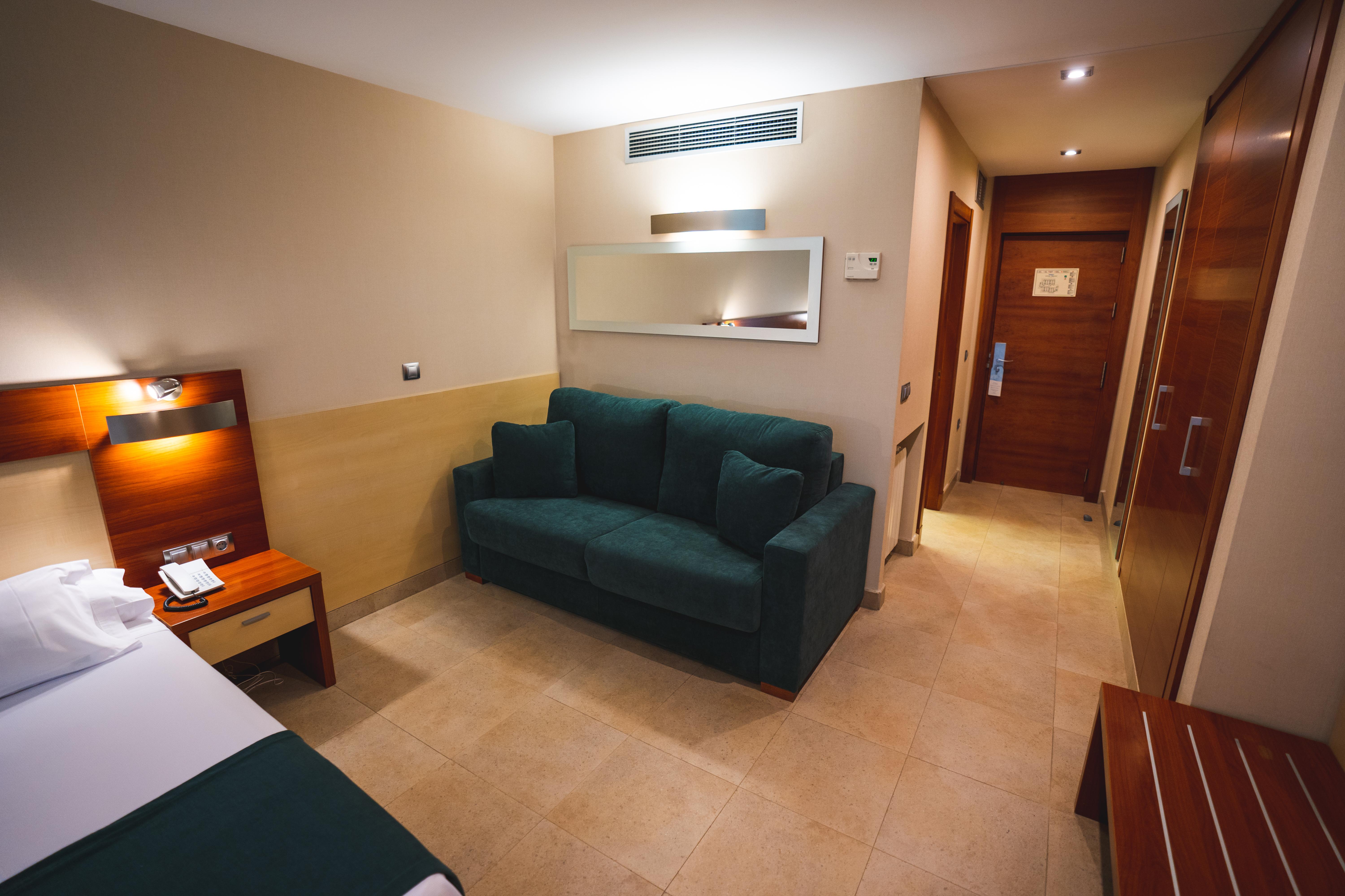 Hotel Deloix 4* Sup Benidorm Bagian luar foto