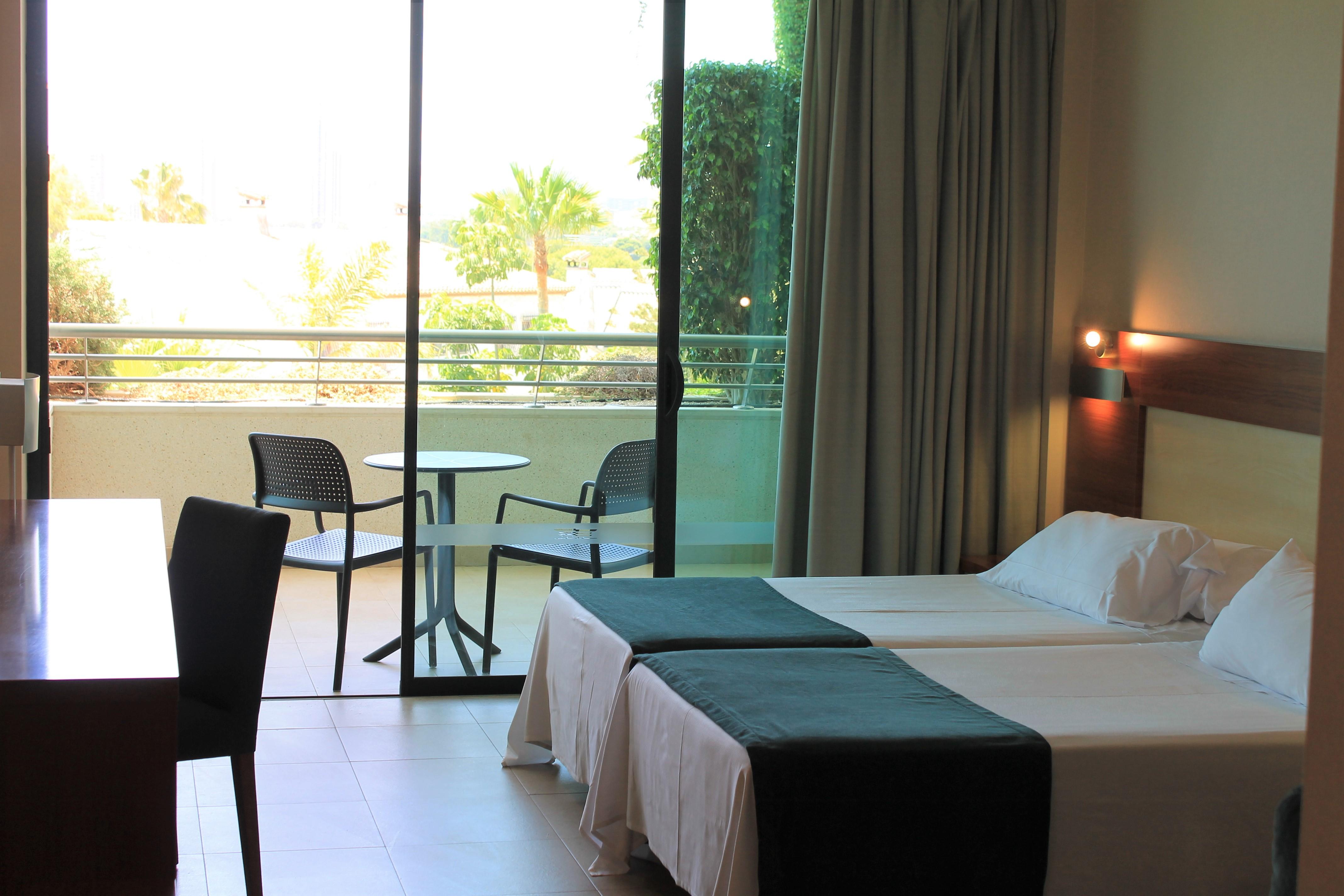 Hotel Deloix 4* Sup Benidorm Bagian luar foto