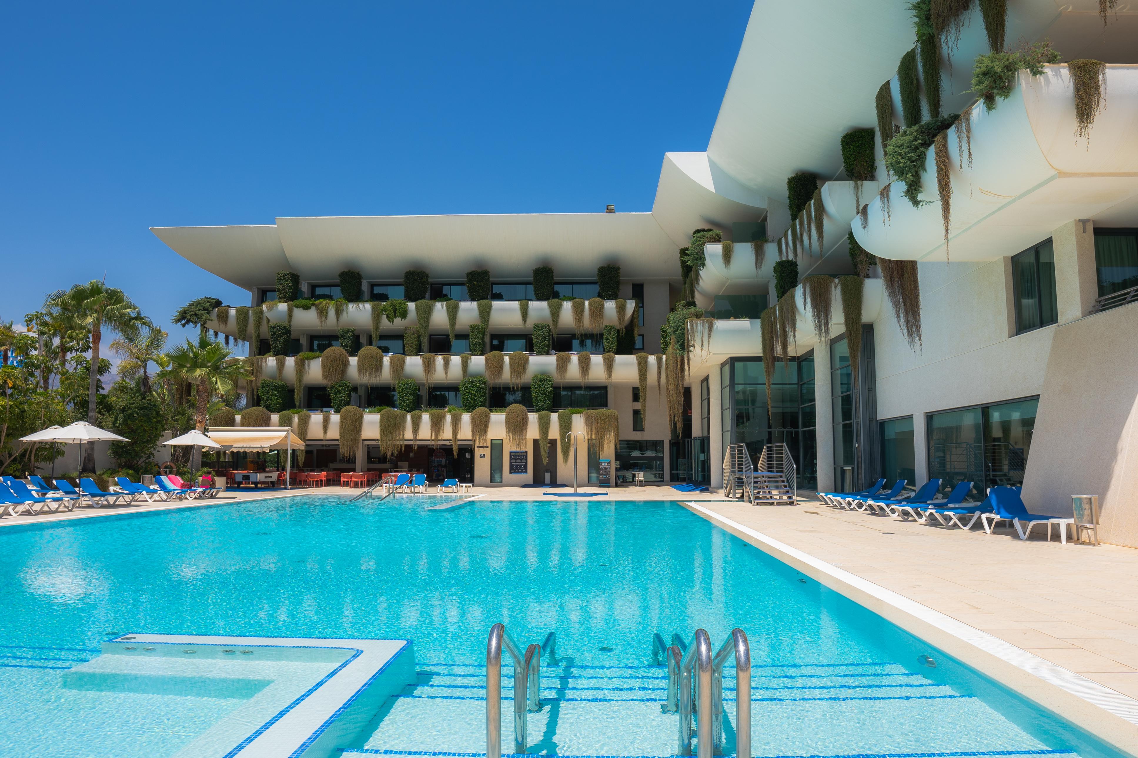 Hotel Deloix 4* Sup Benidorm Bagian luar foto