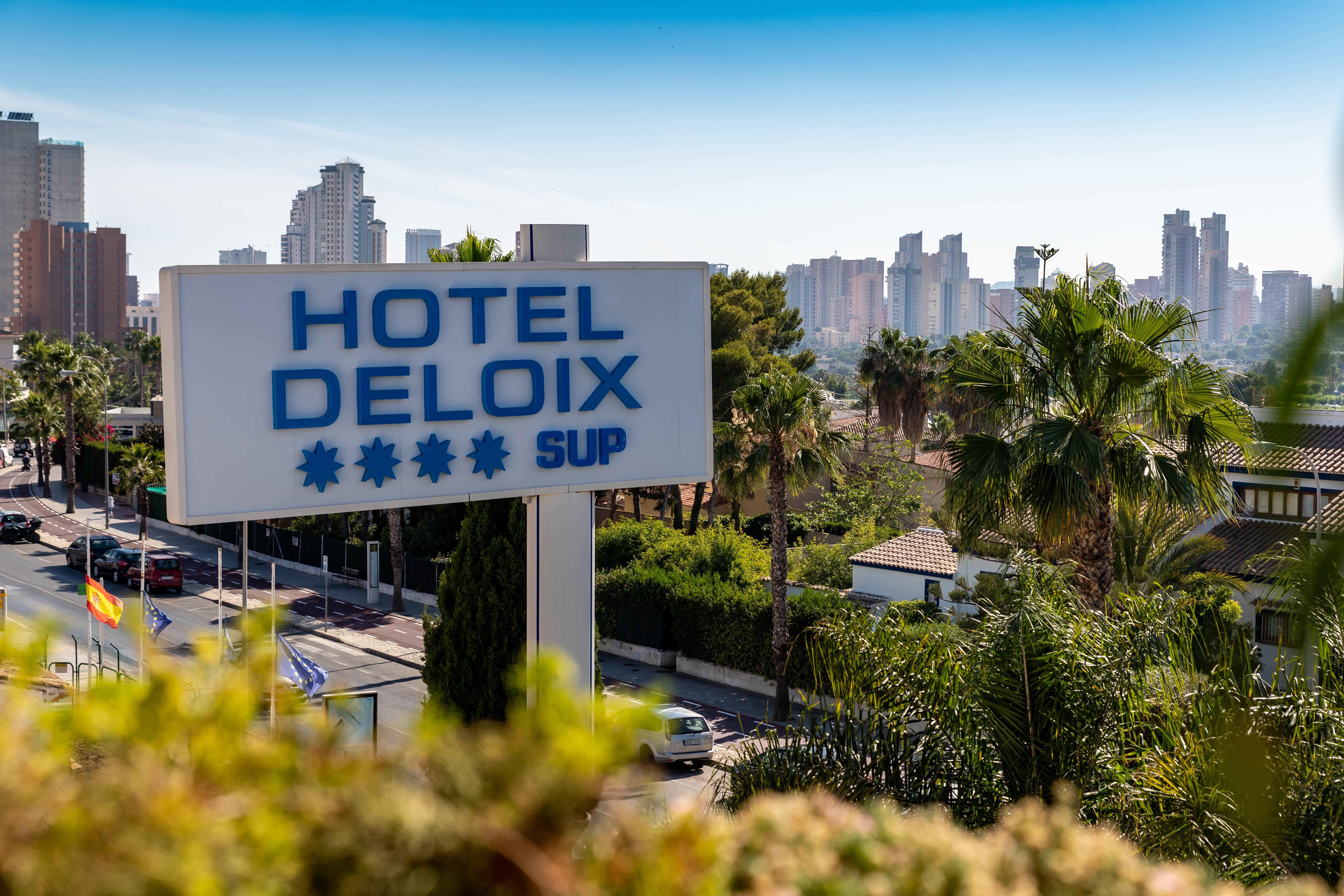 Hotel Deloix 4* Sup Benidorm Bagian luar foto